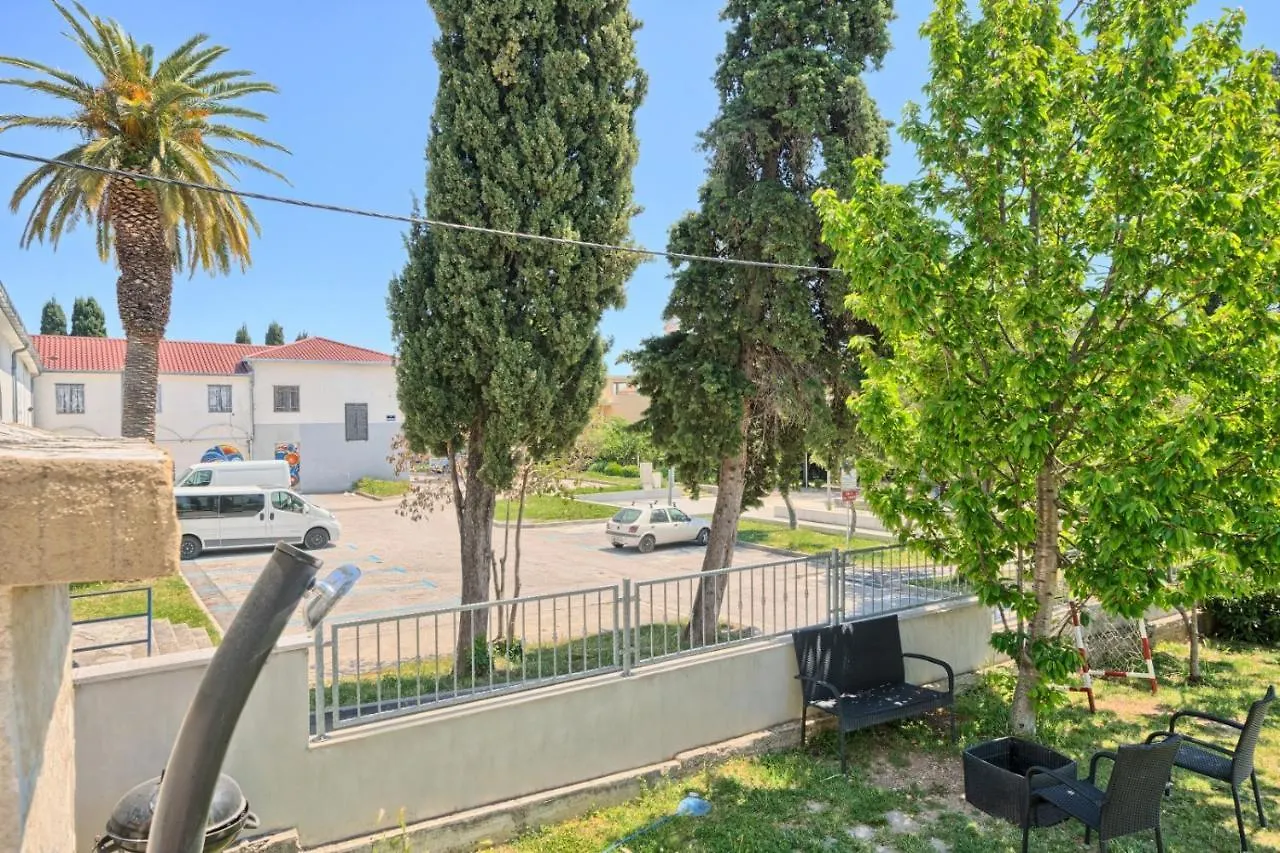 Apartment In Kastel Luksic With Terrace, Air Conditioning, W-Lan, Washing Machine 5107-3